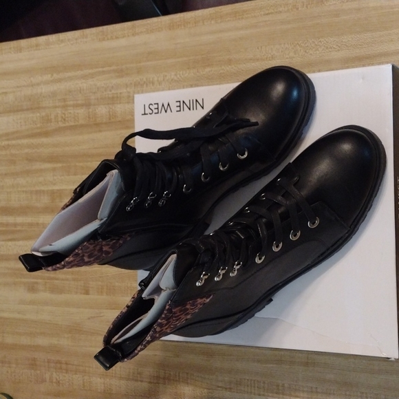 Nine West NIB black with leopard detail boots - Picture 2 of 8